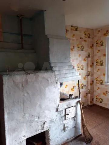 В Омской области продают дом с печкой за 80 тысяч рублей