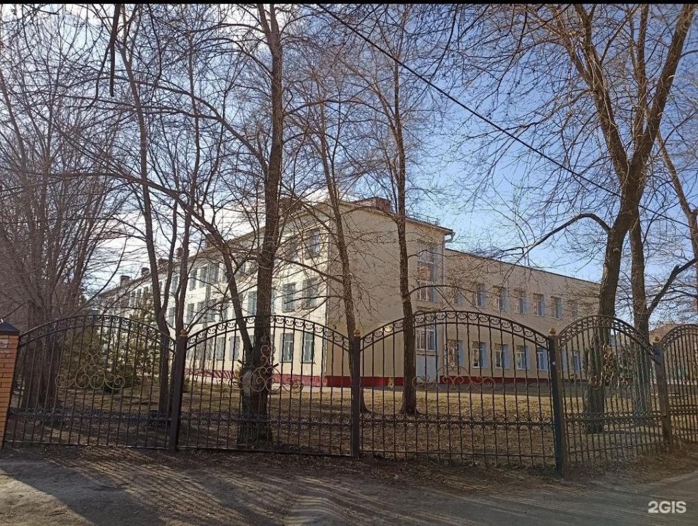 Топ омских школ: где сдают ЕГЭ на 100 баллов?