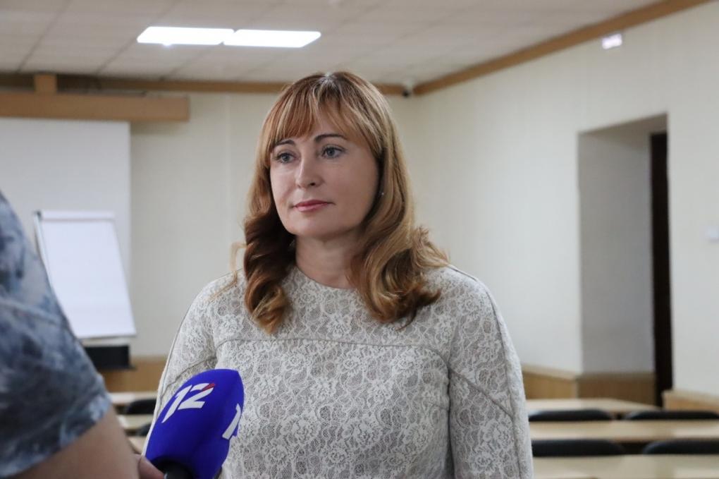 Активисты «Единой России» проверили ход работ по капремонту студенческого общежития ОмГАУ