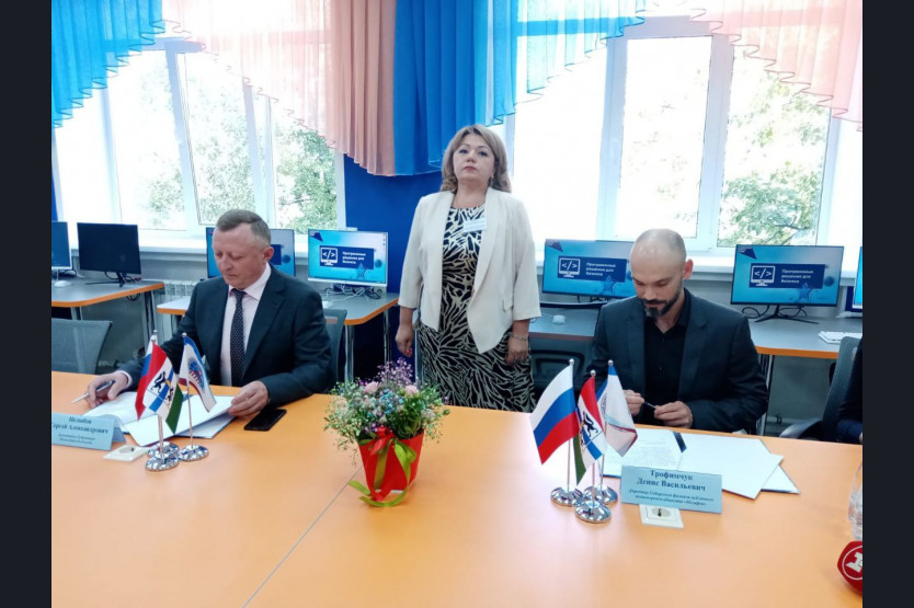 Новые мастерские открыли в новосибирском колледже по нацпроекту