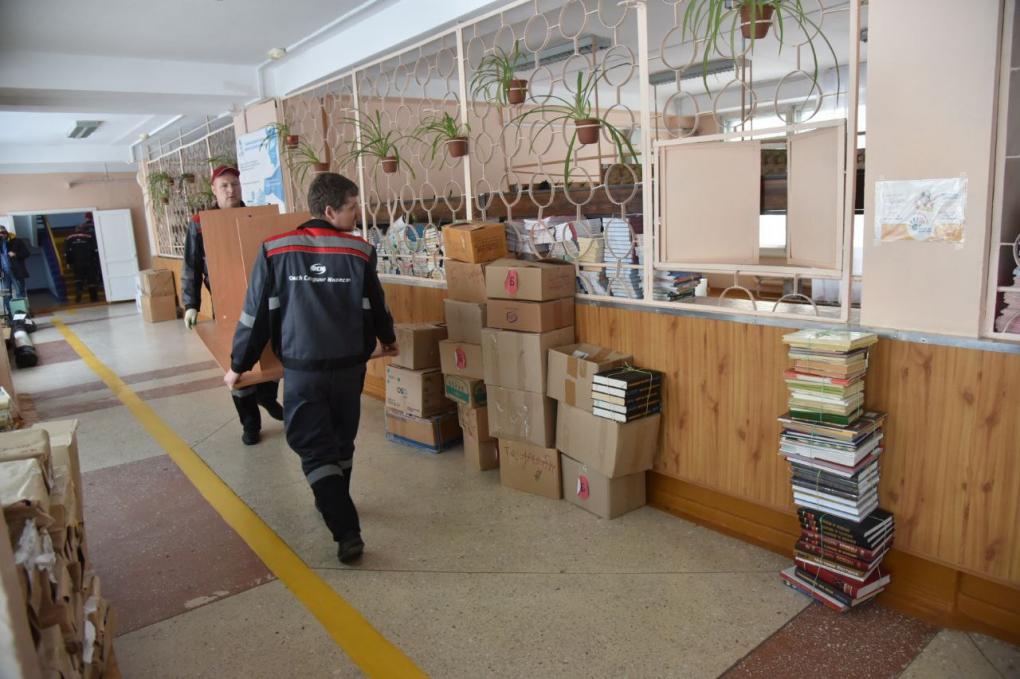 Сергей Шелест и Владимир Корбут проверили, как стартовал масштабный капремонт омских школ