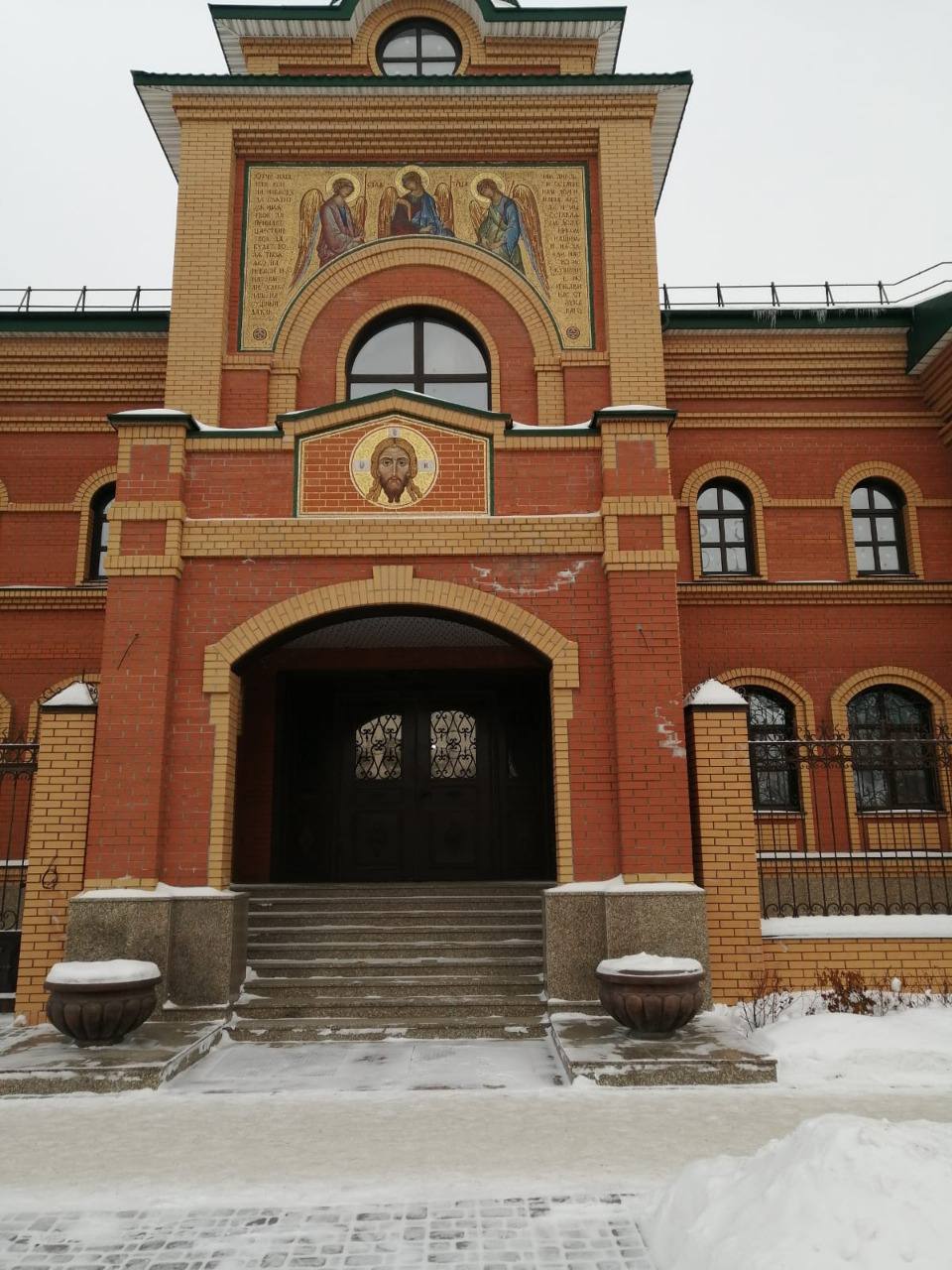 У кинотеатра «Маяковский» сдали главное здание Омской епархии — ФОТО