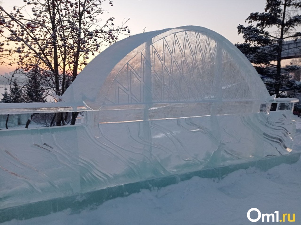 Ледовый городок открыли в Новосибирске 29 декабря