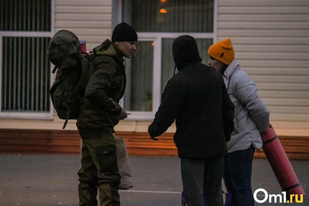 Мобилизованных из Омска отправили в Луганск (ФОТО)