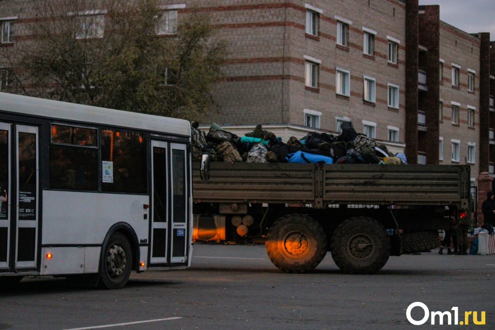 Мобилизованных из Омска отправили в Луганск (ФОТО)