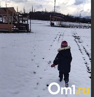 Целый кинотеатр в море смыло. Омич, открывший бизнес в Крыму, рассказал о шторме