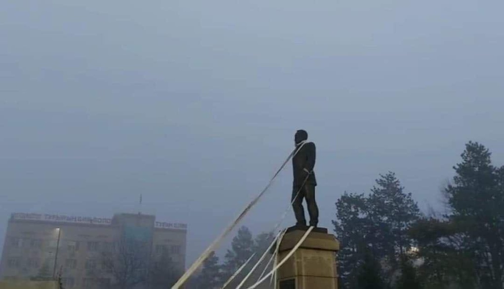 Отставка правительства, режим ЧП и стрельба. Что происходит в Казахстане? Обновляется