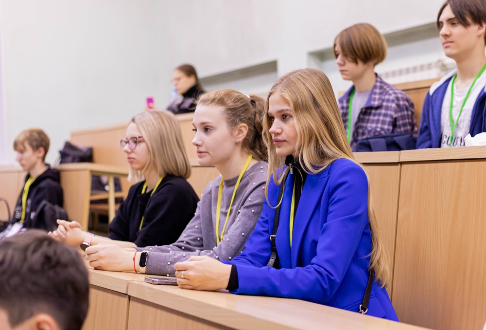 В ОмГУ им Ф.М. Достоевского поступают выпускники школ с высокими баллами ЕГЭ
