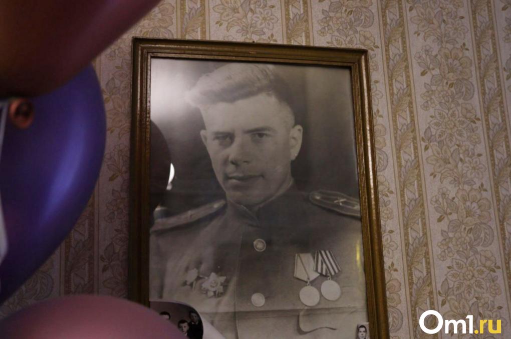«Я помню, как фашисты захватили город»: 100 лет исполнилось долгожительнице из Новосибирска