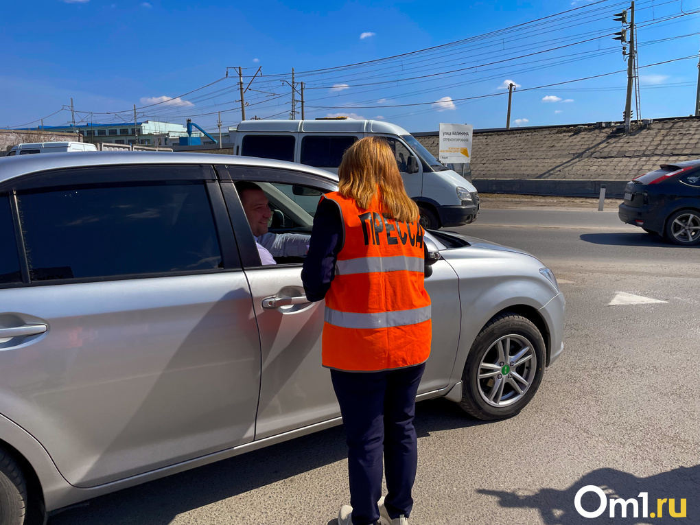 Проскочить не получится. Железнодорожники рассказали омичам об опасности на ж/д переездах