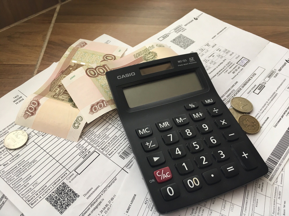 Плесень и соседи: как отличить промерзающую квартиру от тёплой? Инструкция для омича