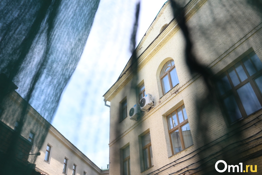 Где обитает омская молодёжь? Романтика переулков и подворотен улицы Ленина