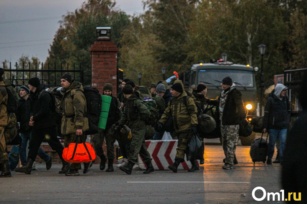Мобилизованных из Омска отправили в Луганск (ФОТО)