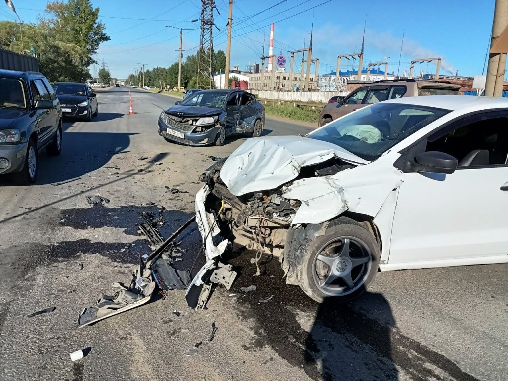 Пожилой омич погиб, выезжая со двора