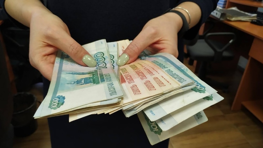 Как получить пособие одиноким родителям, рассказали новосибирцам
