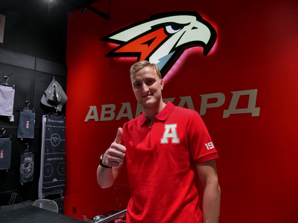 Вписывается ли «Авангард» в потолок зарплат? Считаем деньги