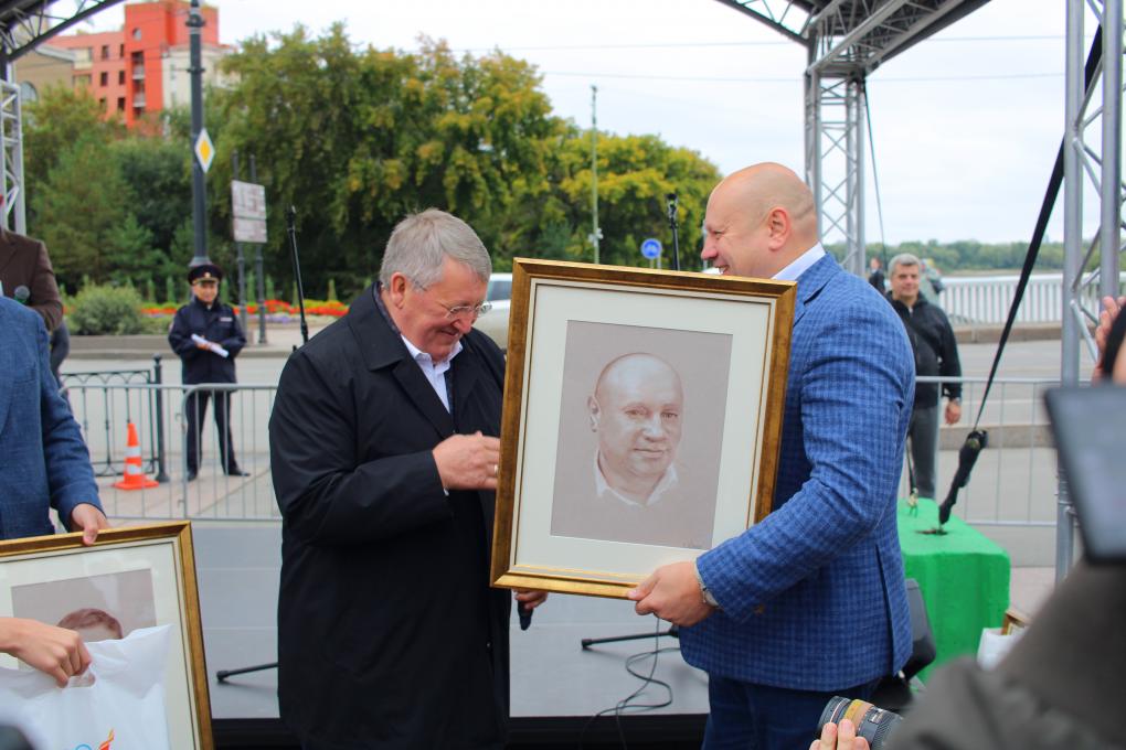 На омской Аллее олимпийцев стало на шесть скульптур больше