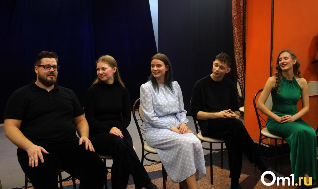 Чем занимаются кукольники в «Свободном времени»? В Омске открыли арт-кафе