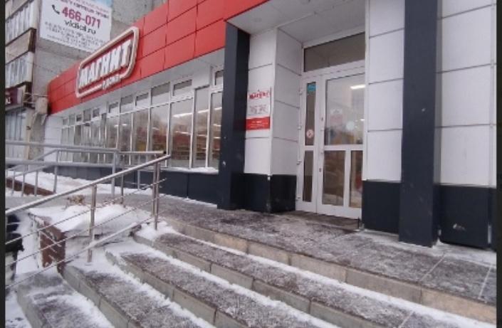 Остановила полиция, а в багажнике – бомба. В Омске судят невезучих грабителей банкомата