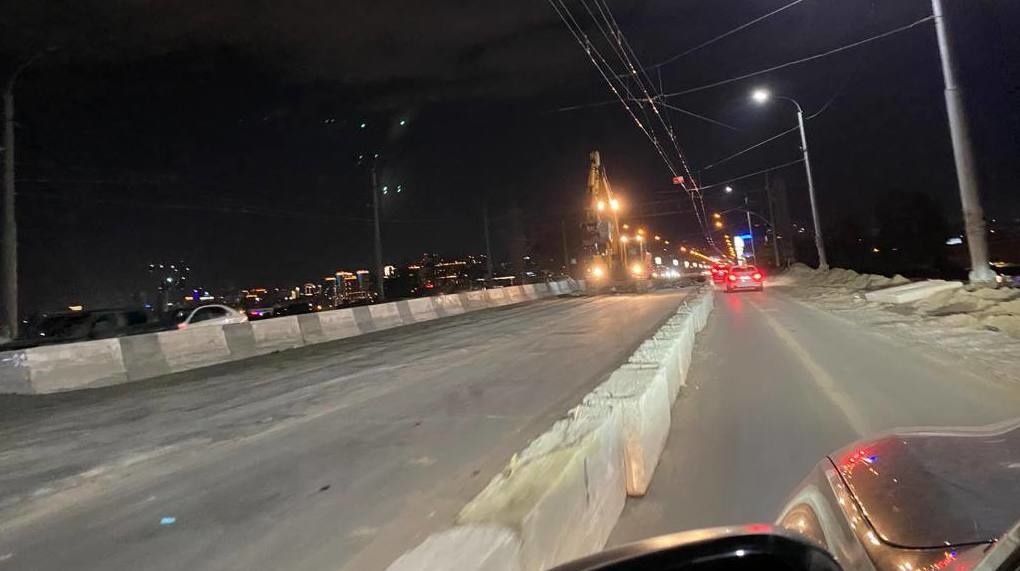 В Новосибирске отремонтируют 67-летний Октябрьский мост. ФОТО