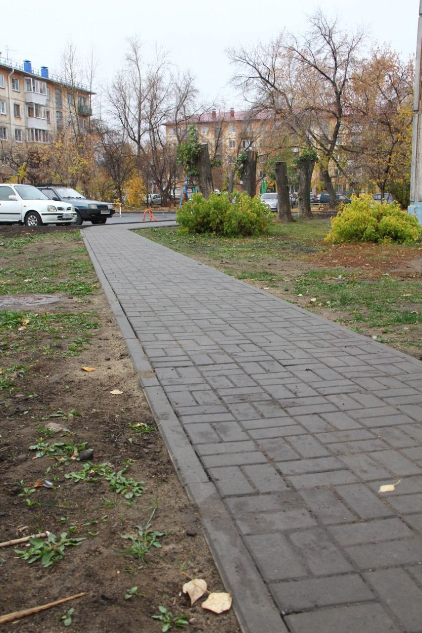 Омичи Октябрьского округа могут оценить благоустройство своего двора - АДРЕСА