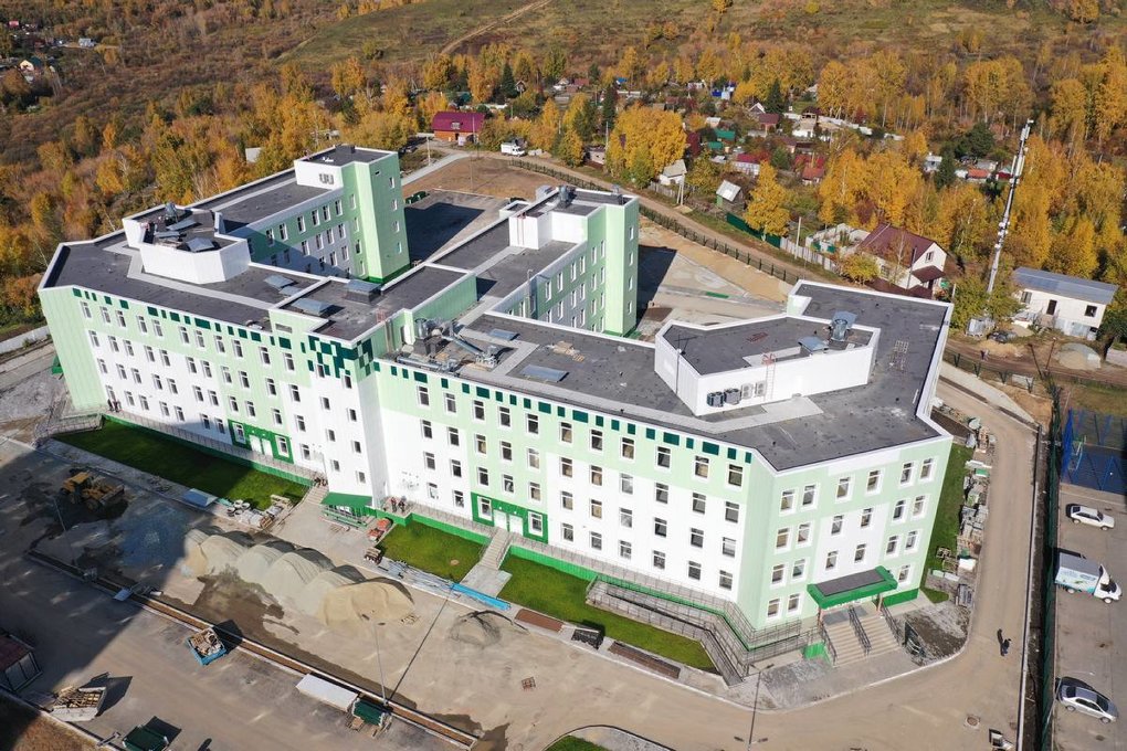 Новые поликлиники построила группа «ВИС» в Новосибирске