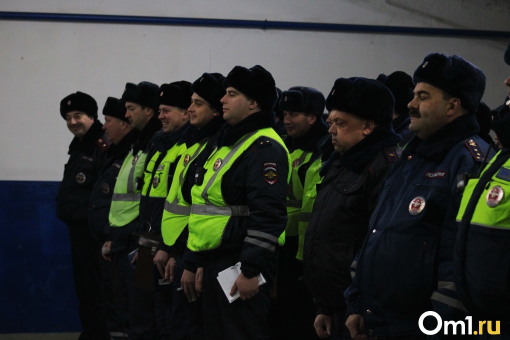 «Погони случаются часто»: один день из жизни рядового омского инспектора ДПС