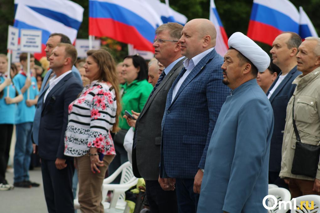 Более 2 000 участников: в Омске прошёл парад национальностей
