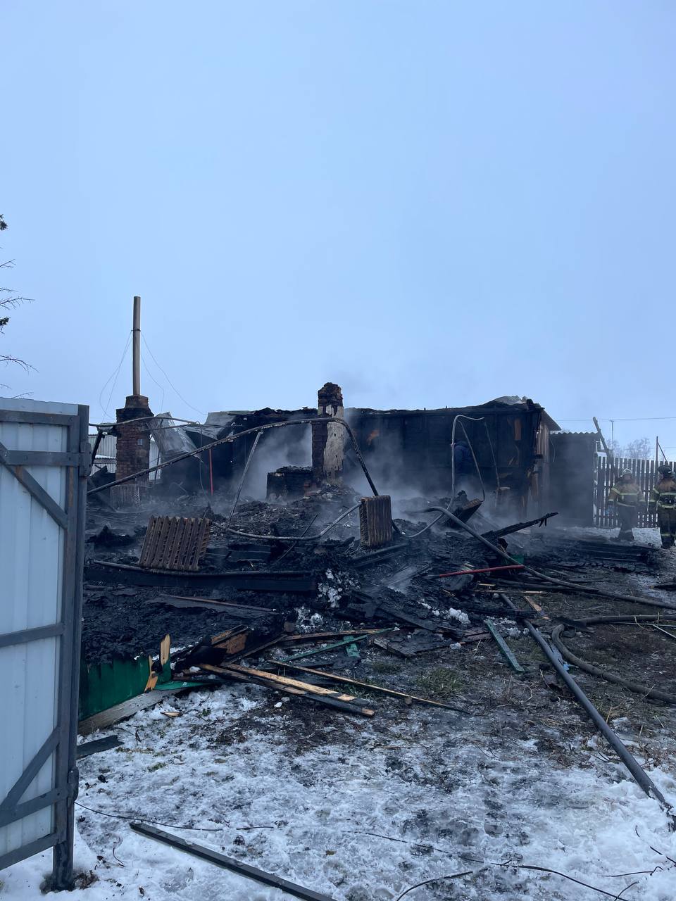 Две женщины погибли в страшных пожарах в Омской области