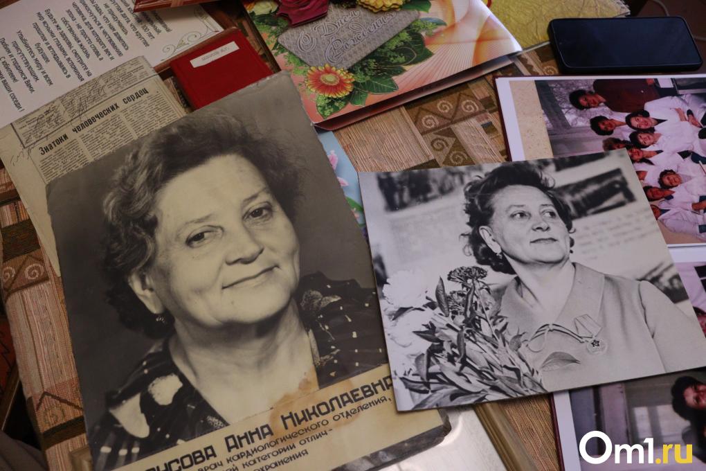 «Я помню, как фашисты захватили город»: 100 лет исполнилось долгожительнице из Новосибирска