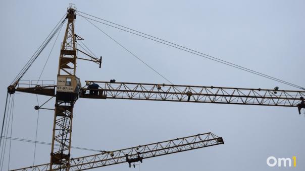 Омского подрядчика, сорвавшего строительство школы в Исилькуле, внесли в список недобросовестных