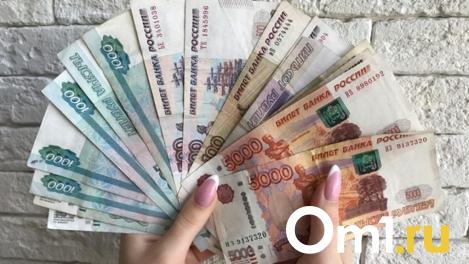 Оператора связи могут наказать за похищение денег у омички мошенниками