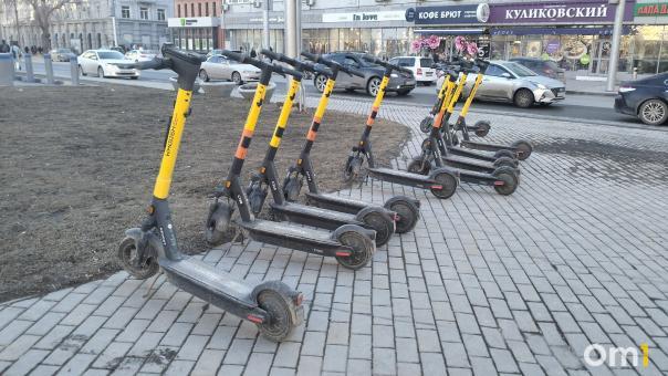 Омич украл электросамокат и сдал его в ломбард в пять раз дешевле настоящей цены