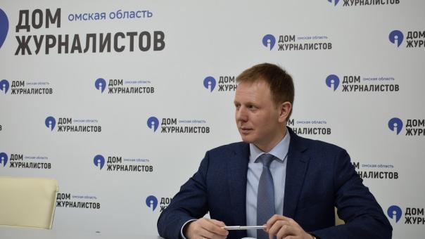 Омский регоператор сообщил об огромных долгах перед транспортировщиками