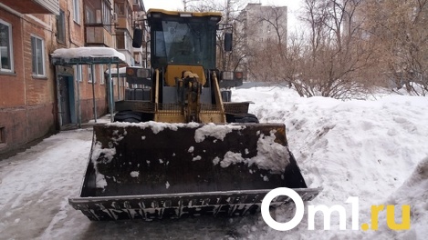 Новосибирским дорожникам дали неделю на уборку снега в городе