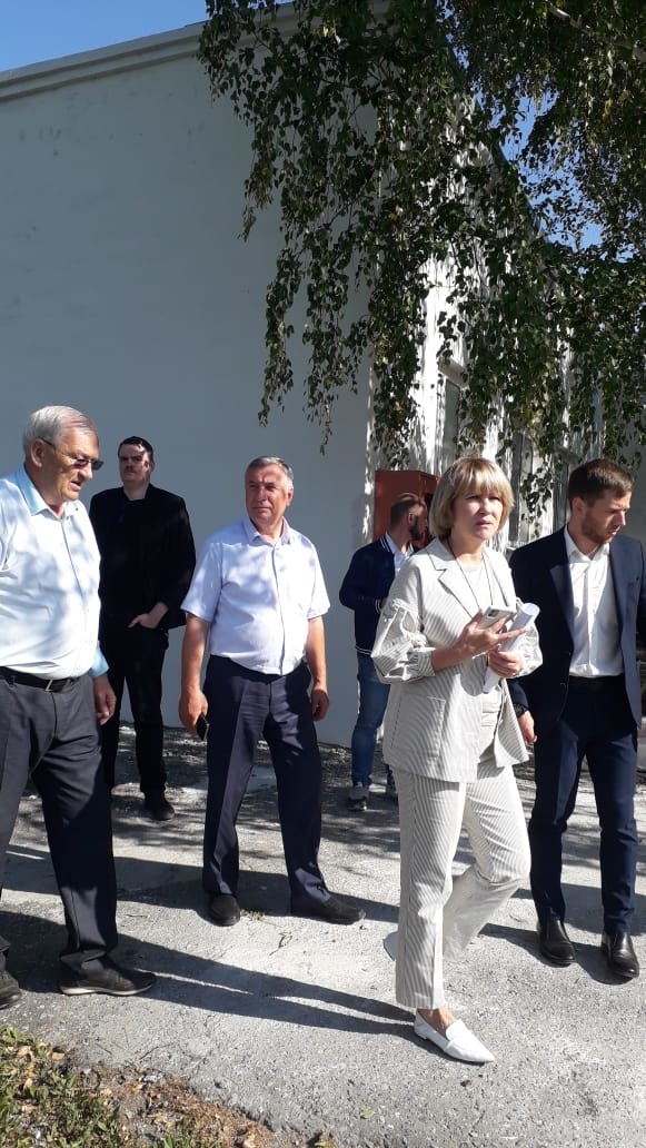 Трещины в фундаменте и повреждения кирпичной кладки: в Омске разваливается дом-интернат