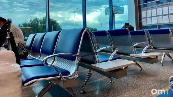 В Омске второй день задерживают рейс в Москву