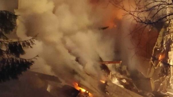 Огонь перекинулся на вольеры с животными в пожаре в зоопарке имени Р. А. Шило