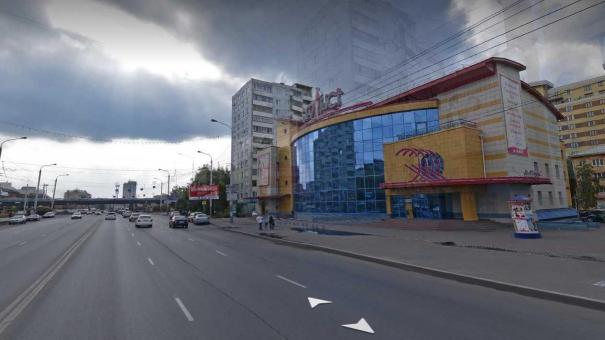 С этим букетом она и погибла. Вспоминаем одно из самых трагических ДТП в истории Омска