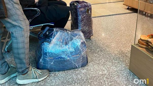 В Омске на четыре часа задержали самолёт из-за ограничений в аэропорту Уфы