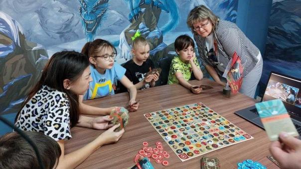 В омском Кластере социальных инноваций создали настольную игру