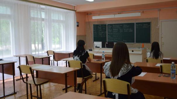 Новосибирские выпускники 9-х и 11-х классов начнут сдавать ОГЭ и ЕГЭ на две недели позже