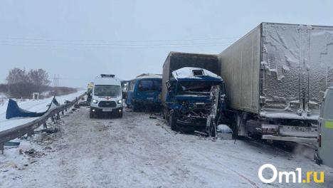В Любинском районе произошло ДТП с автобусом: среди пострадавших есть дети