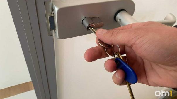 Юрист рассказал, чем пенсионерке из Омска грозит страшный погром в проданной квартире
