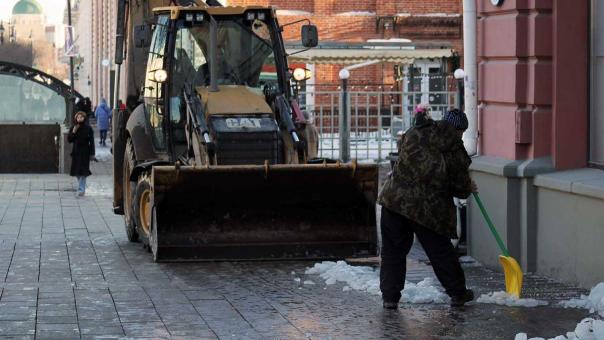 В Новосибирске сгорели две снегоуборочные машины