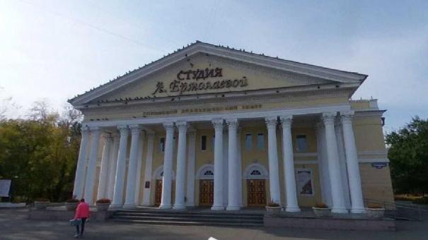 В театре Ермолаевой одновременно занижали и завышали количество зрителей