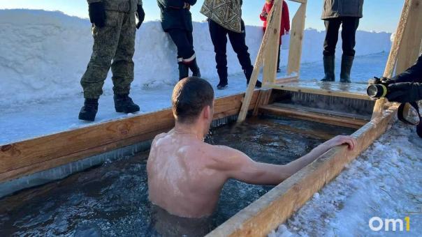 Новосибирский врач рассказала об опасности купания в проруби