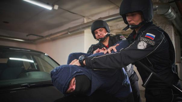 «По законам Украины вы не имеете права»: в новосибирском госпитале задержали голого хулигана