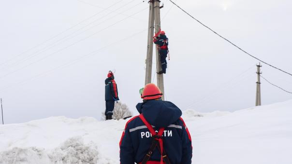 Жизненно необходимое электричество или нелегальная связь: провайдеры провоцируют жителей Новосибирской области поддержать нарушителей