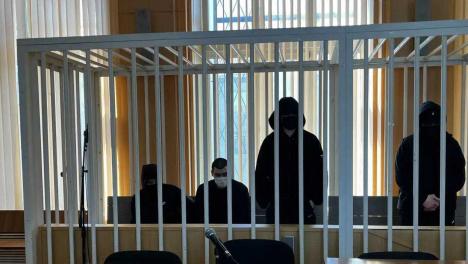 Бита и угрозы оружием: пятерых новосибирцев осудили за похищение человека и вымогательство
